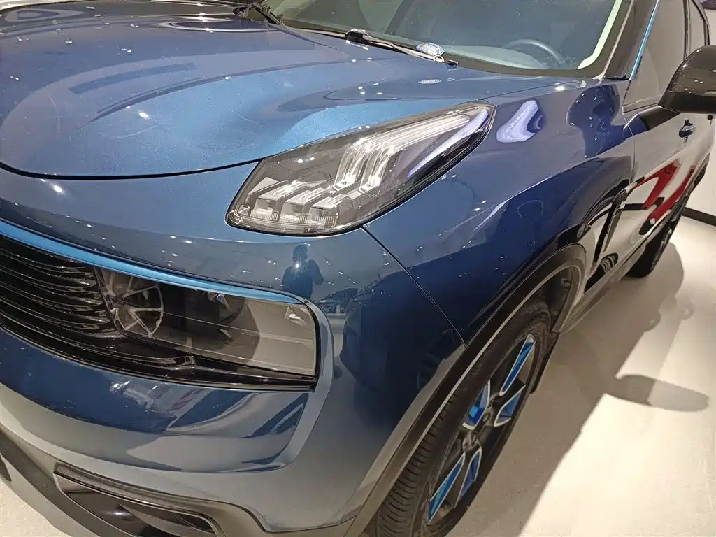 Lynk & Co 01 2017 2.0T 2WD Pro Shine Edition фото 18