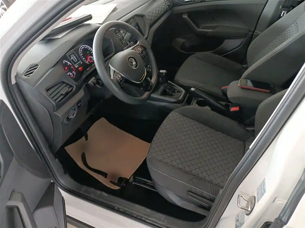 VOLKSWAGEN TU KAI