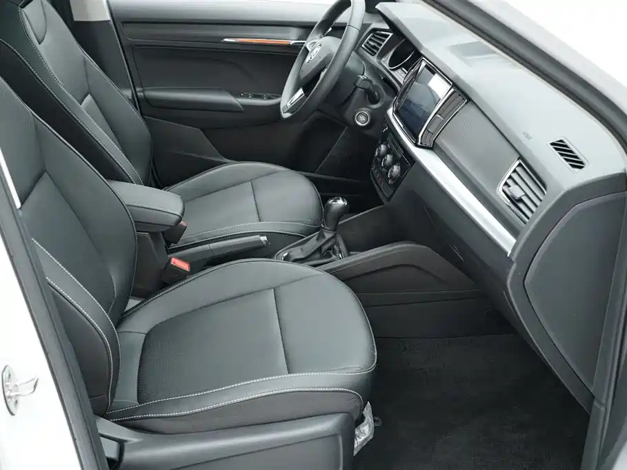 Škoda Kamiq 2023 Facelift 1.5L Auto Comfort Edition фото 28