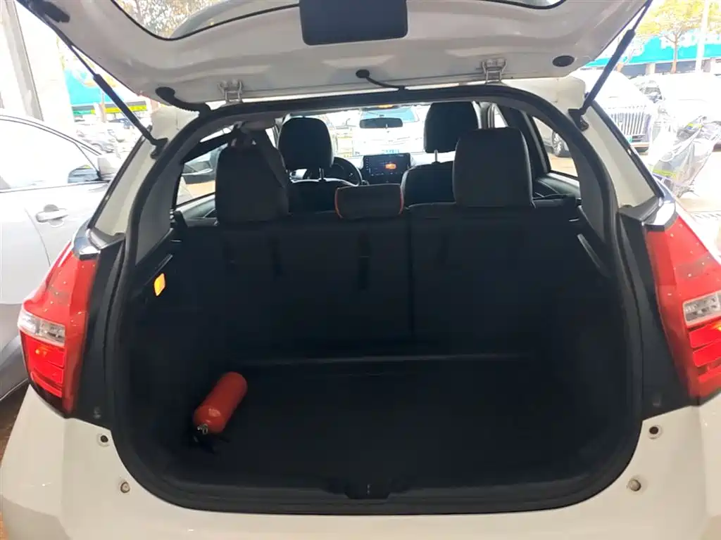 Toyota YARiS L Zhi Xuan 2016 Facelift 1.5E CVT Charming Edition фото 19