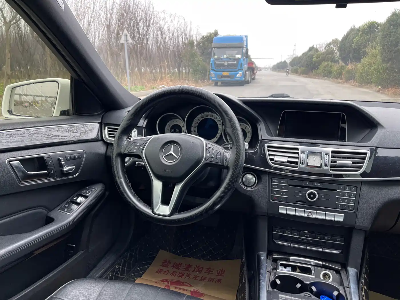 Mercedes-Benz E-Class 2015 Facelift E 200 L фото 15