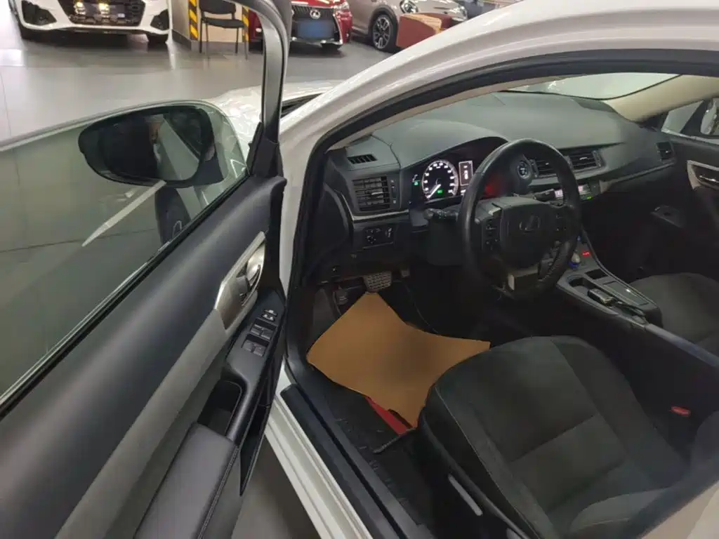 Lexus CT 2021 2020 CT200h Elite Single Color