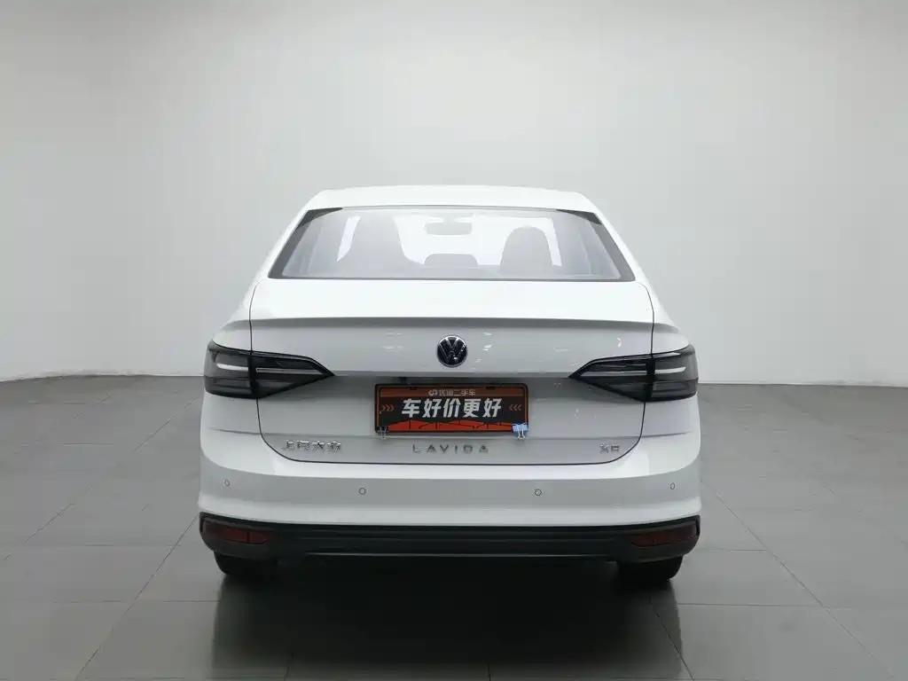 Фото 4 - Volkswagen Lavida