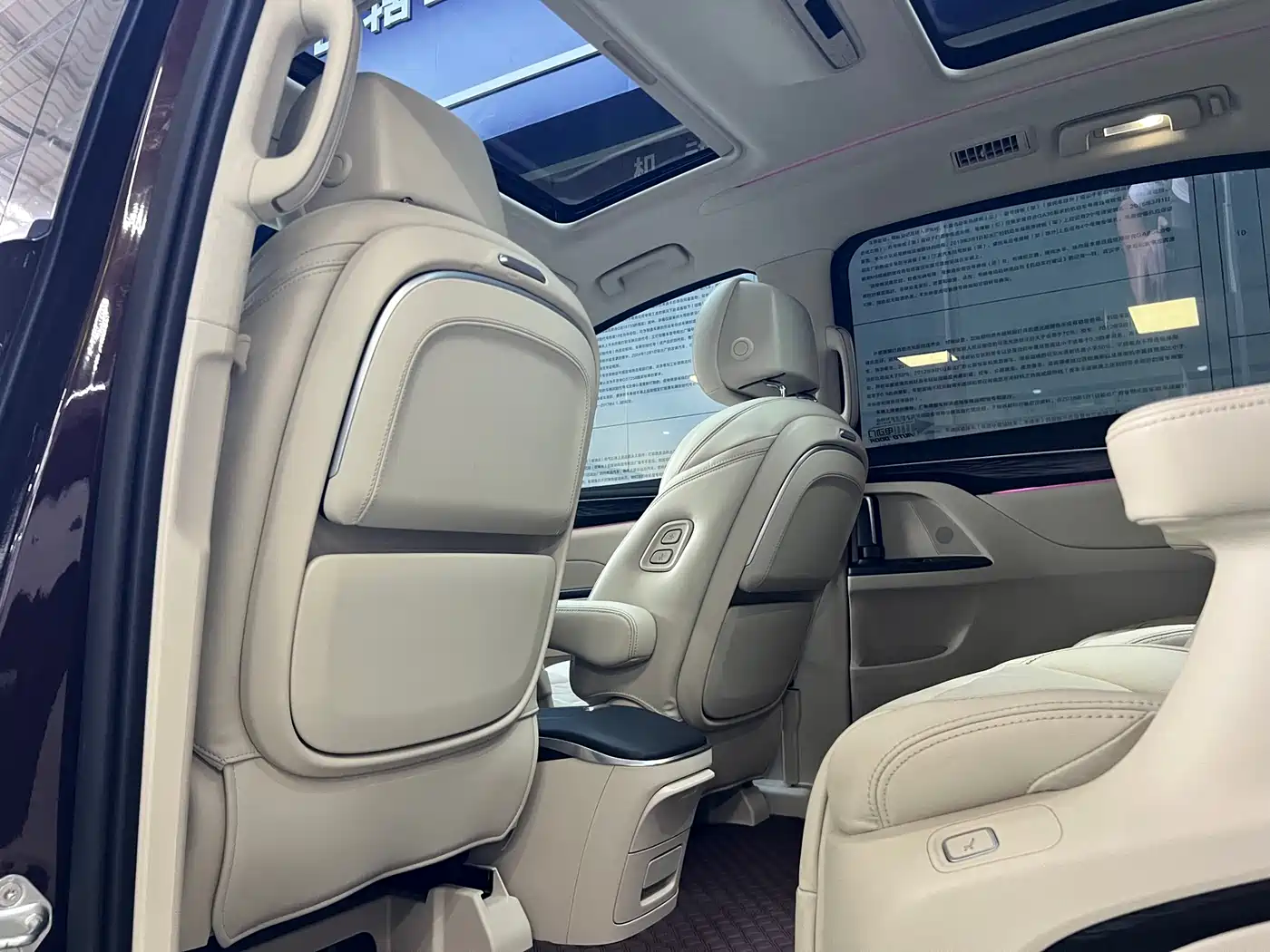 Buick GL8 2021 Avenir Aivia 7-Seater Family Edition фото 14