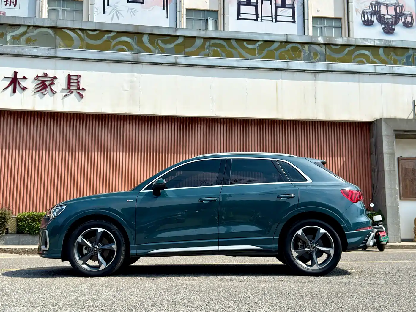 Фото 4 - Audi Q3