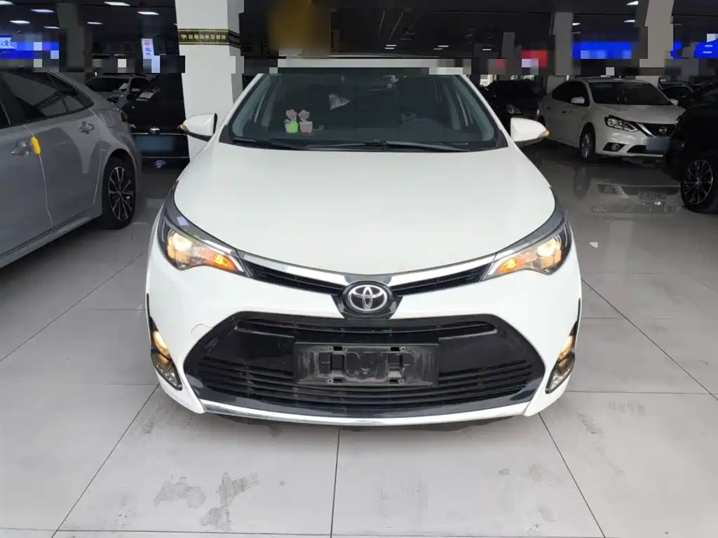 Toyota Levin 2018 185T CVT Premium Edition China V фото 3