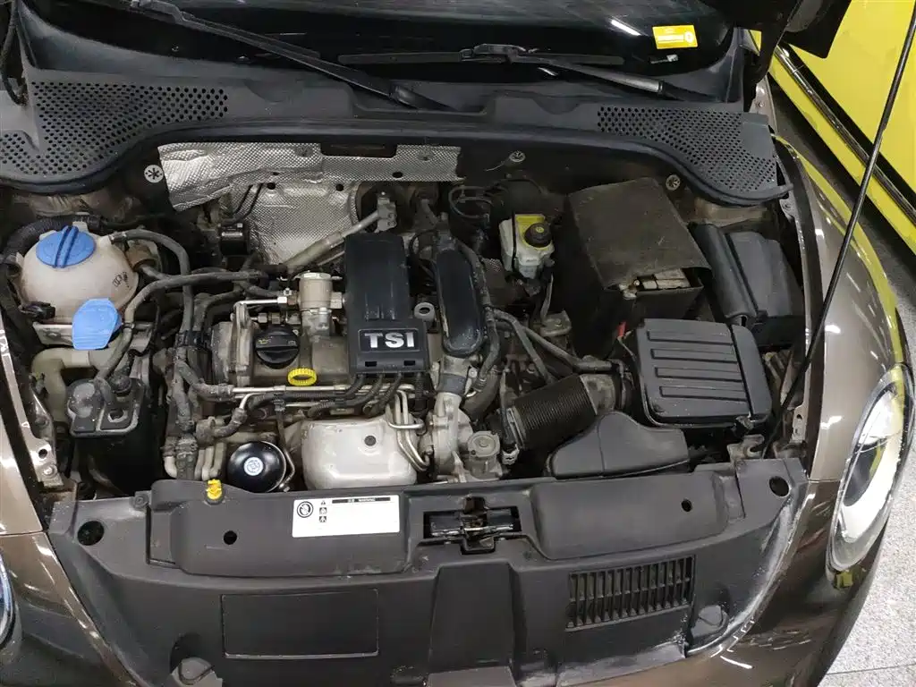 Volkswagen Beetle 2015 180TSI фото 16