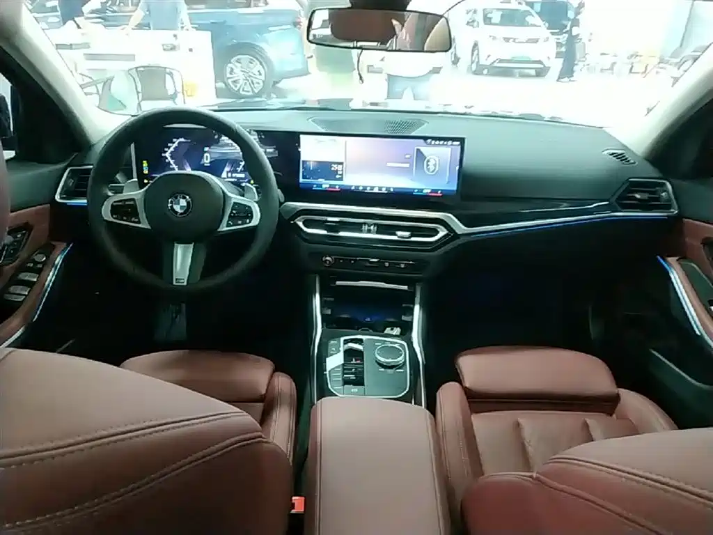 BMW 3 Series 2024 325Li M Sport Package фото 10