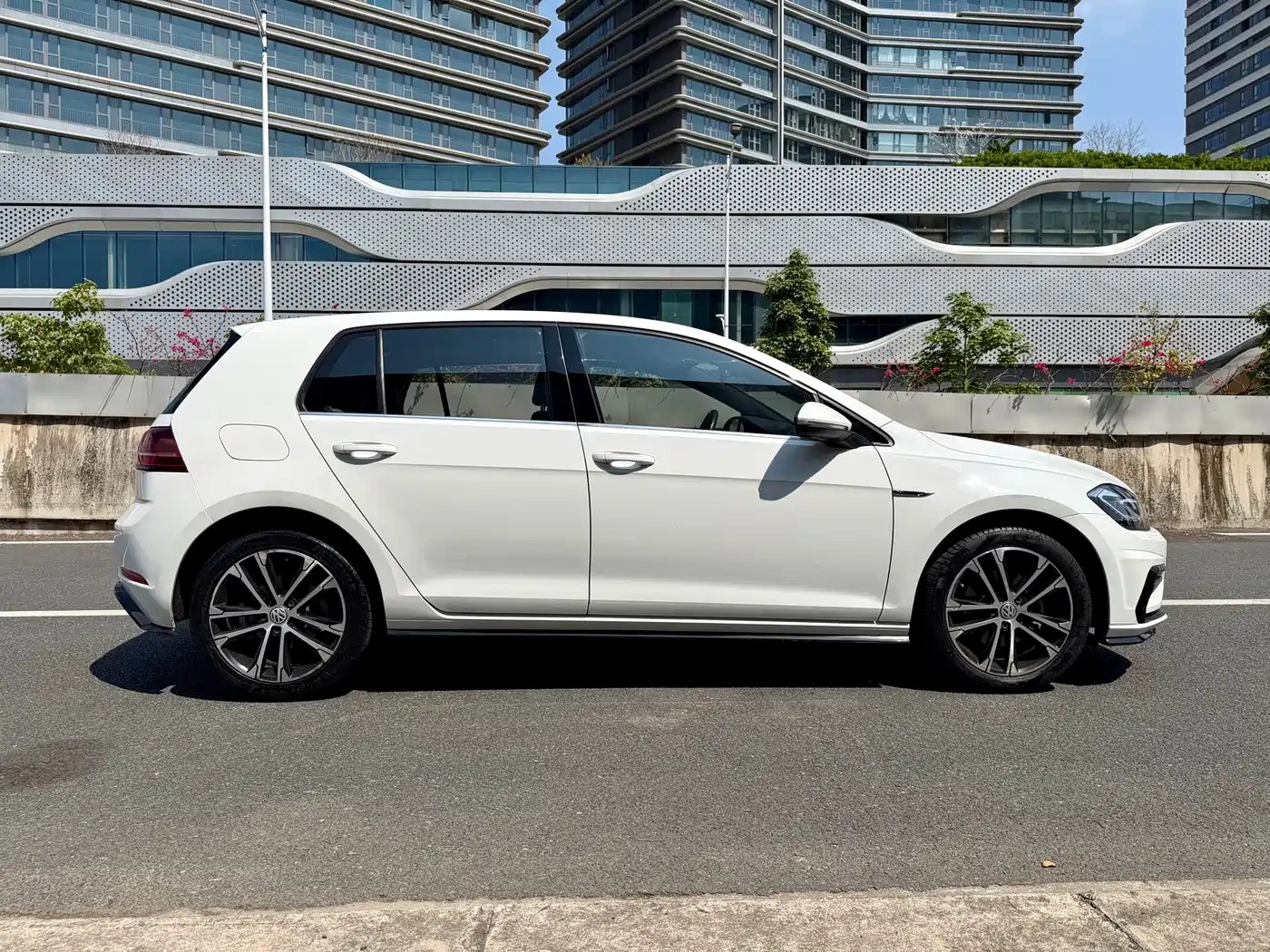 Volkswagen Golf 2019 280TSI DSG R-Line China VI фото 7