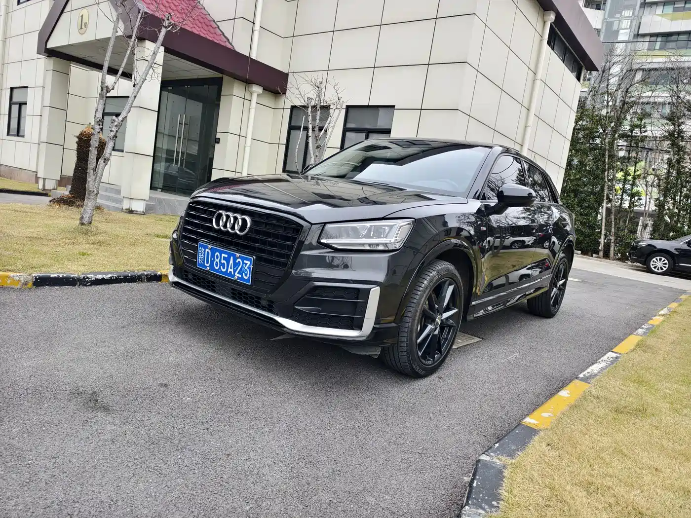 AUDI Q2L
