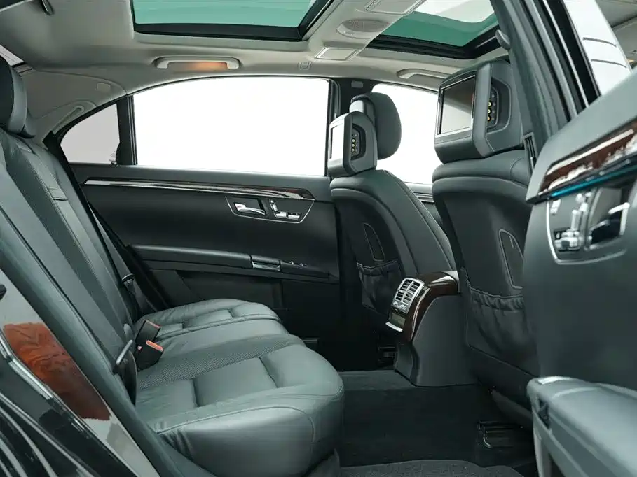 Mercedes-Benz S-Class 2010 S 350 L 4MATIC фото 25