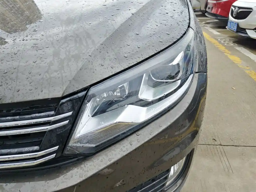 Volkswagen Tiguan 2015 1.8TSI Automatic 2WD Trendline фото 24