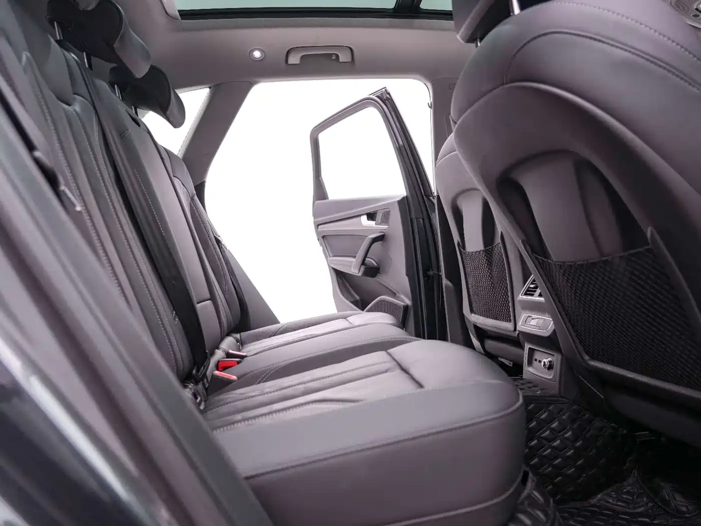 Audi Q5L 2022 Facelift 45T Luxury Dynamic фото 25