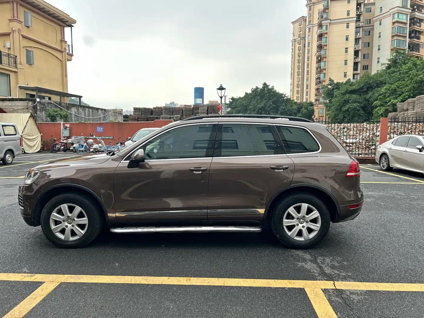 Volkswagen Touareg 2011 3.0TDI Diesel Comfort фото 4