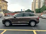 Фото 4 - Volkswagen Touareg