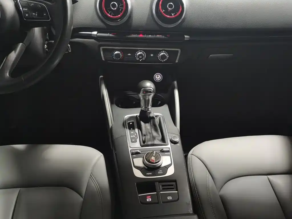 Фото 10 - Audi A3