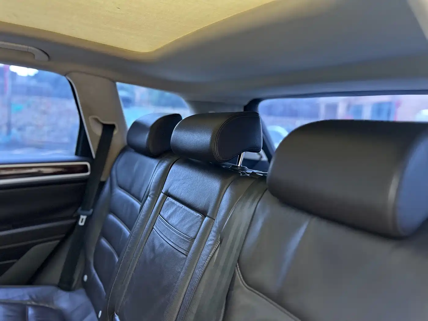 Volkswagen Touareg 2011 3.0TDI Diesel Comfort фото 18