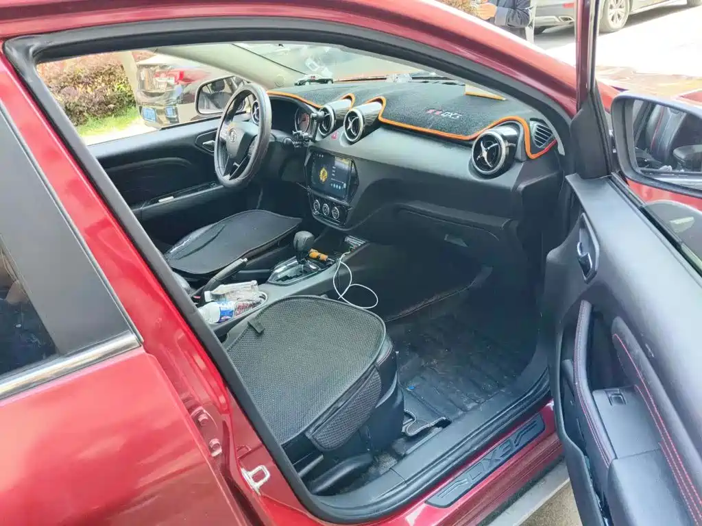 Soueast DX3 2017 2016 1.5T CVT Premium