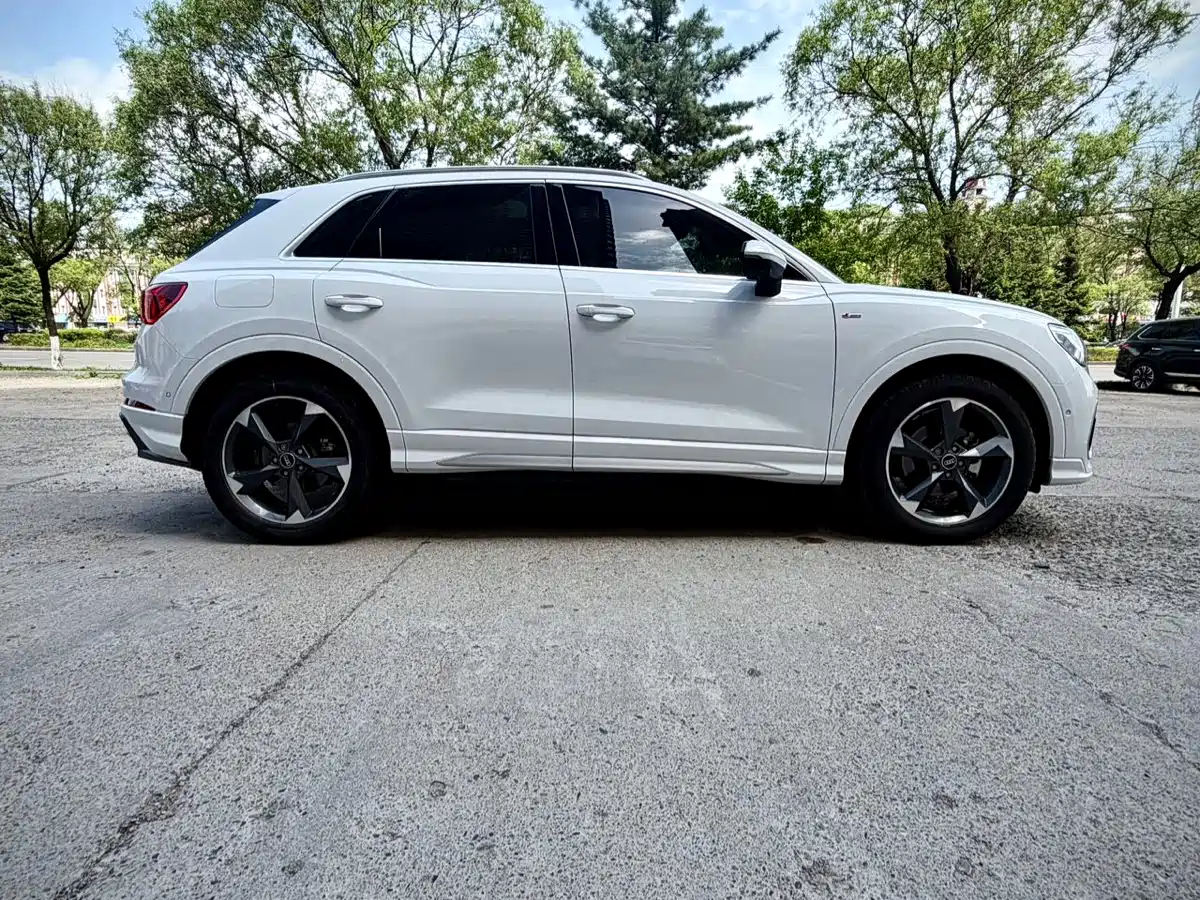 Audi Q3 2022 35 TFSI Fashion Dynamic фото 7