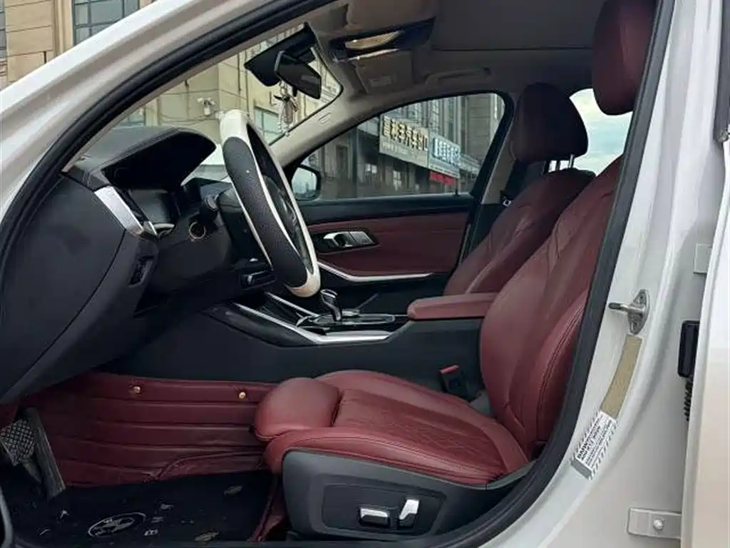 BMW 3 Series 2022 320Li M Sport Package фото 8