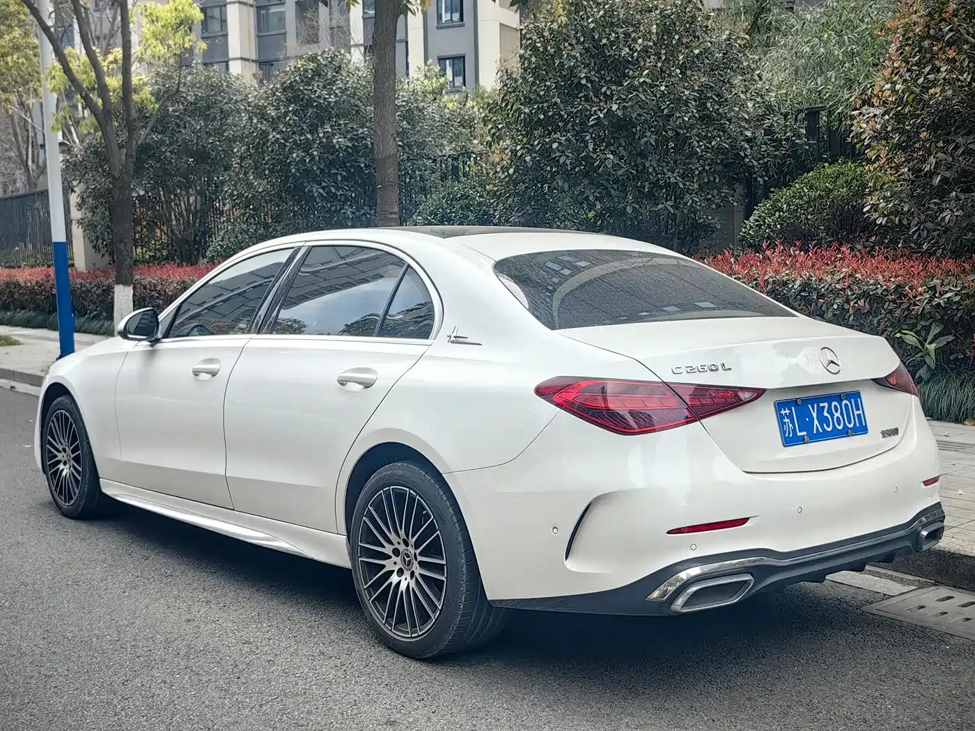 MERCEDES-BENZ CLASS C
