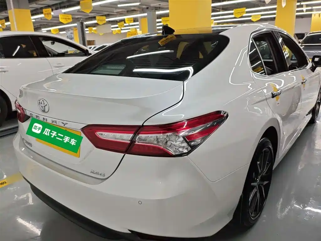 Toyota Camry 2021 2.5G Luxury Edition фото 7