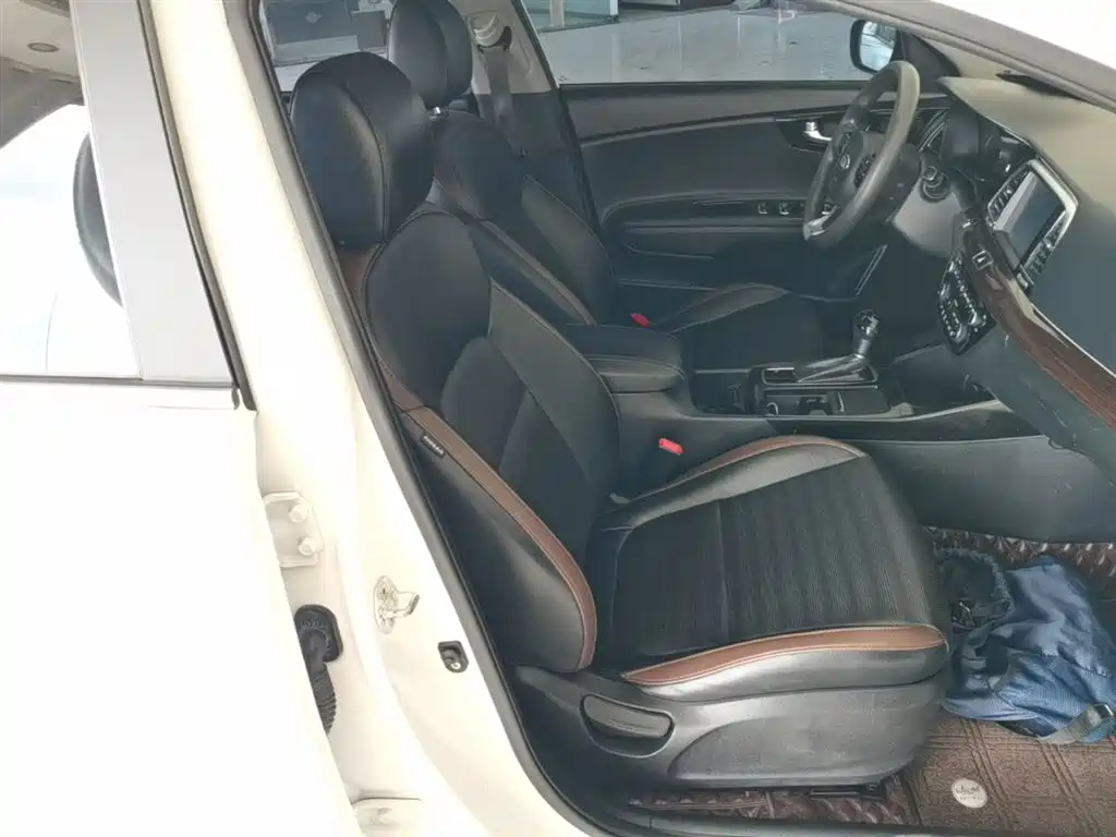 Kia Kaishen 2017 1.8L Automatic GLS фото 25