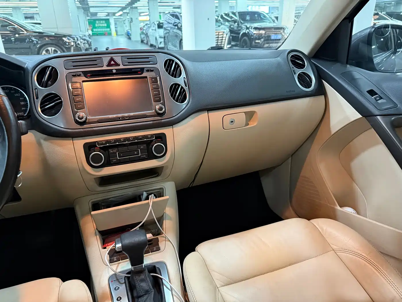 Volkswagen Tiguan 2010 2010 1.8TSI Automatic 4WD Elite