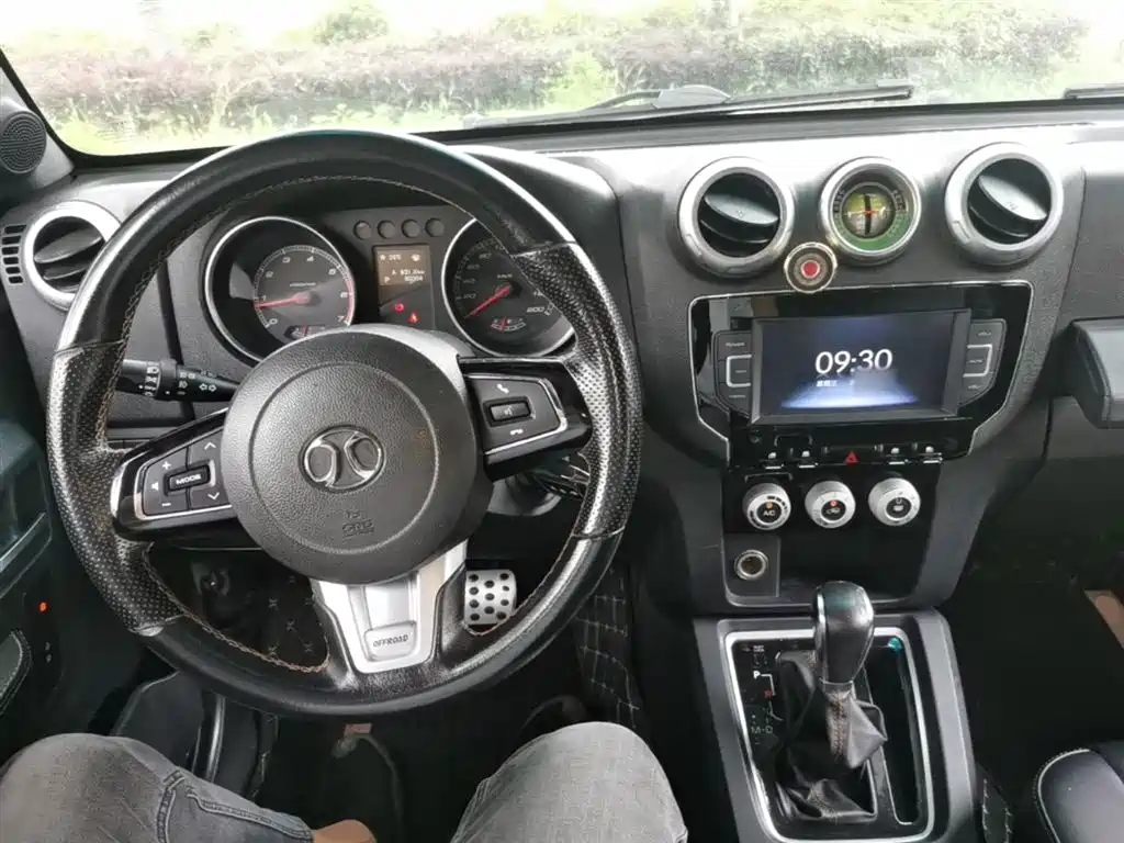 BAIC ORV Beijing Offroad BJ40 2016 Model 40L 2.3T Automatic 2WD Premium фото 10