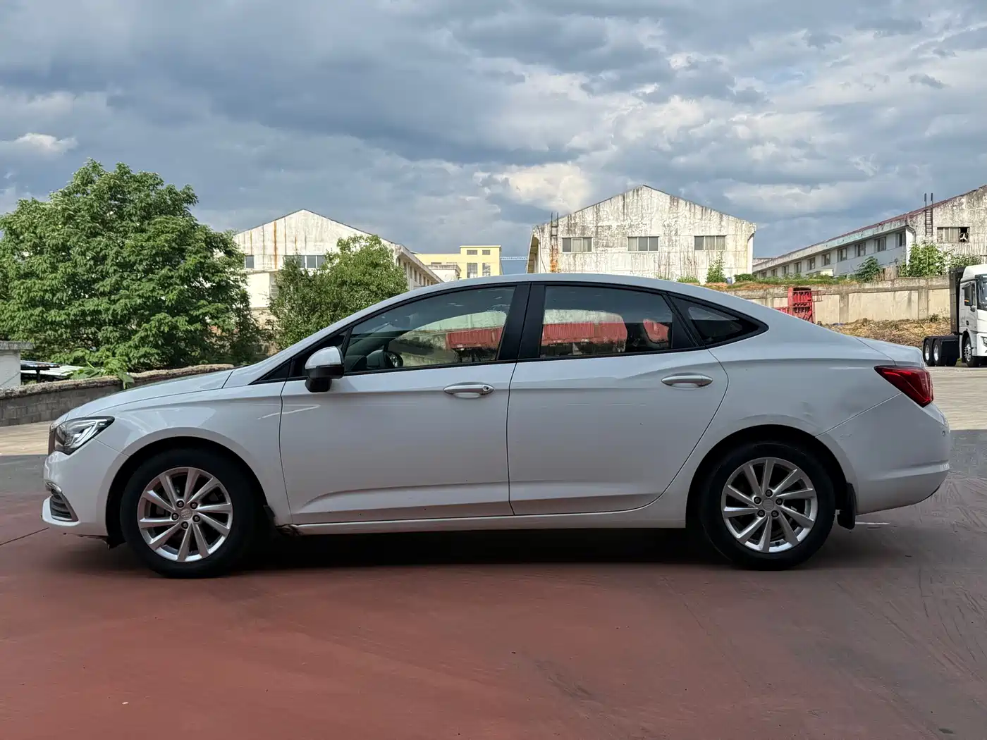Buick Verano 2019 Sedan 15S Auto Leading фото 6