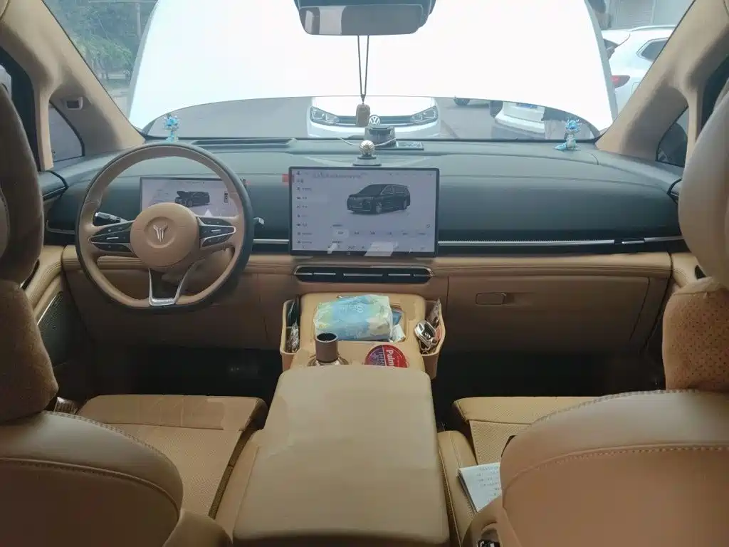 2026 Voyah Auto Voyah Dreamer