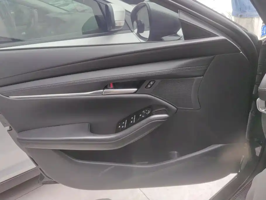 Mazda MAZDA3, миниатюра 7