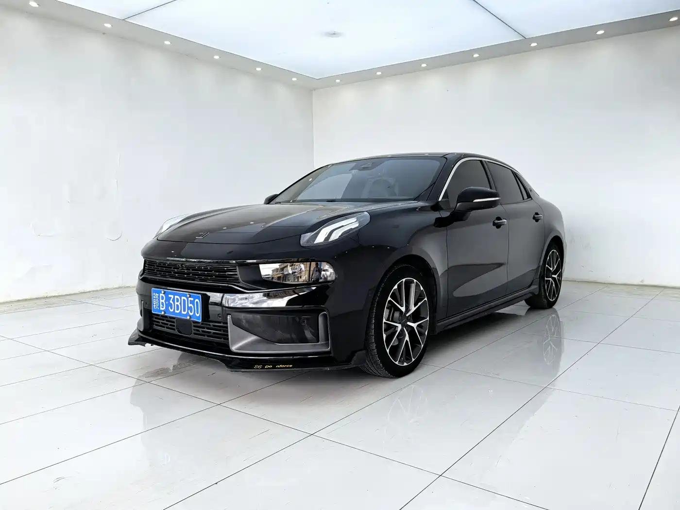 Lynk & Co 03 2018 1.5TD DCT Power Pro Version China V