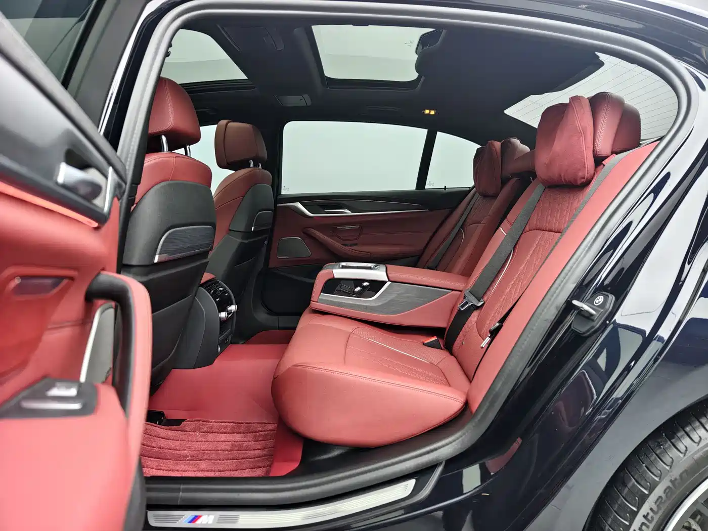 BMW 5 Series 2021 530Li Premium M Sport Package фото 11