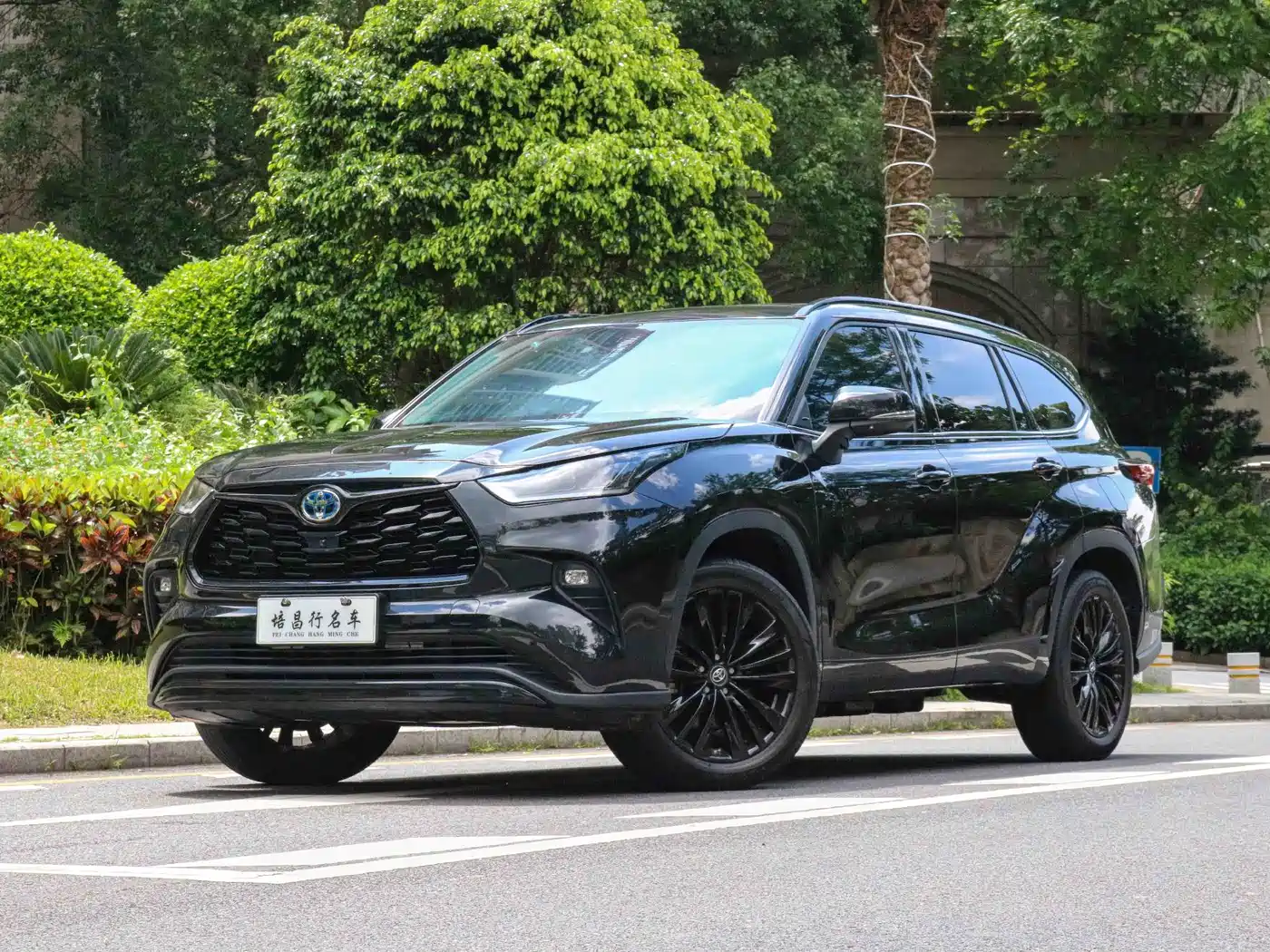 TOYOTA HIGHLANDER