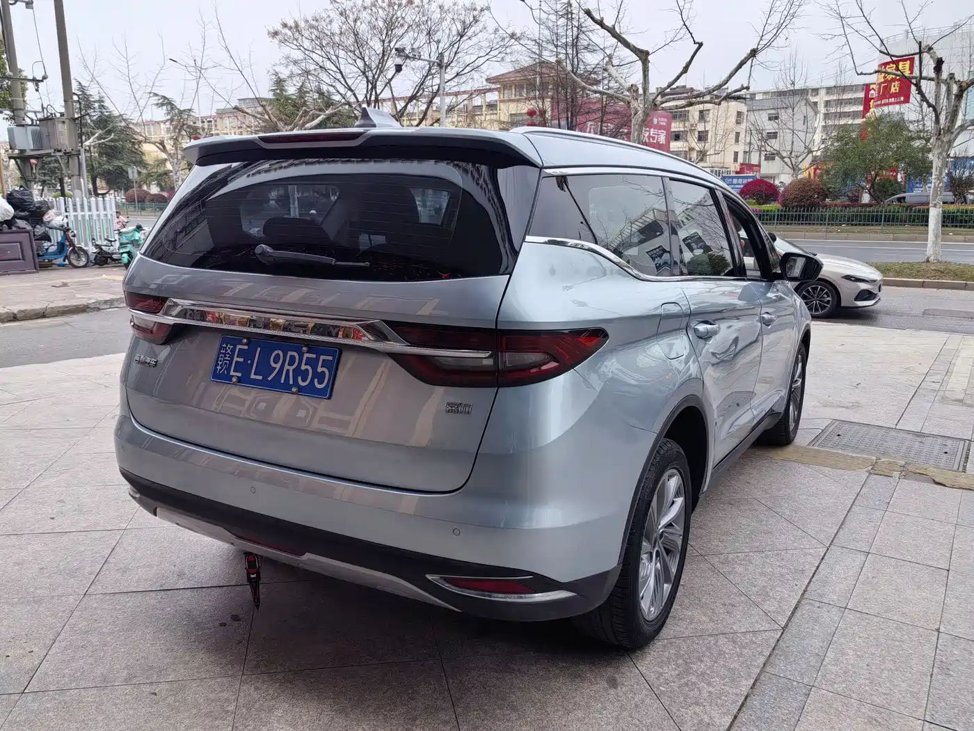 GEELY AUTOMOBILE JIAJIE