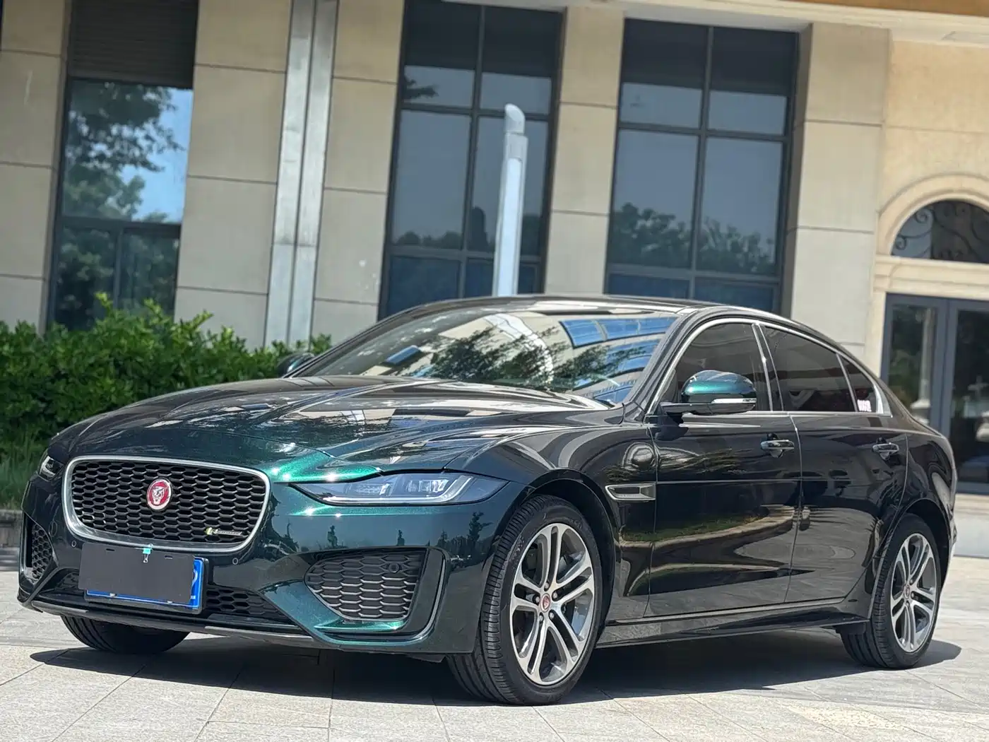 Jaguar XEL 2023 2.0T 250PS R-DYNAMIC S Progressive Sport