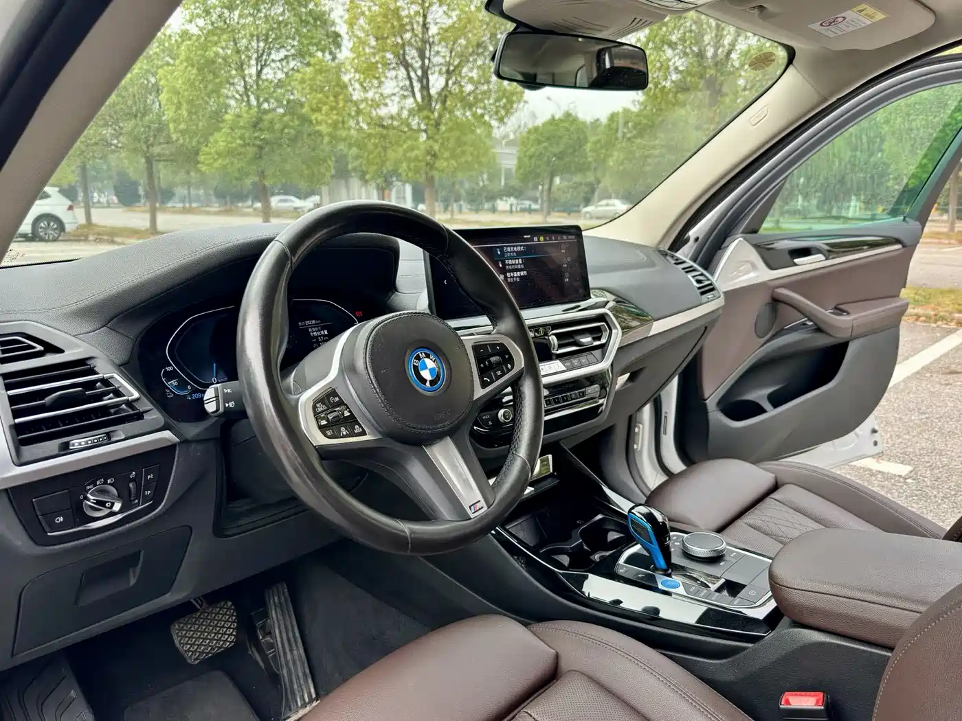 BMW iX3 2023 Leading Type фото 5