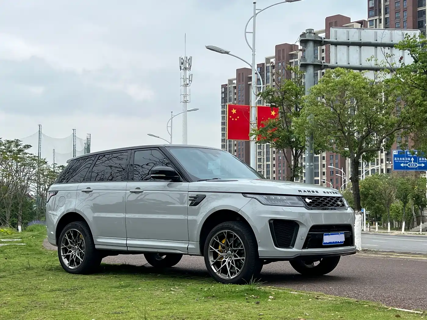 Land Rover Range Rover Sport фото 3