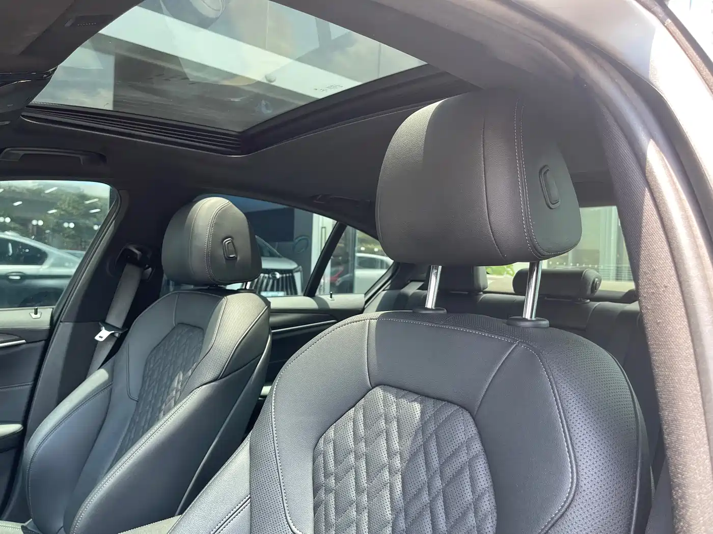 BMW 5 Series (Import) 2021 525i M Sport Package фото 10