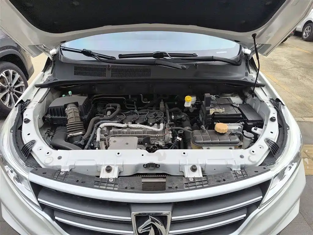 Baojun 730 2019 2019 1.5T CVT Fashion 7-Seater China V