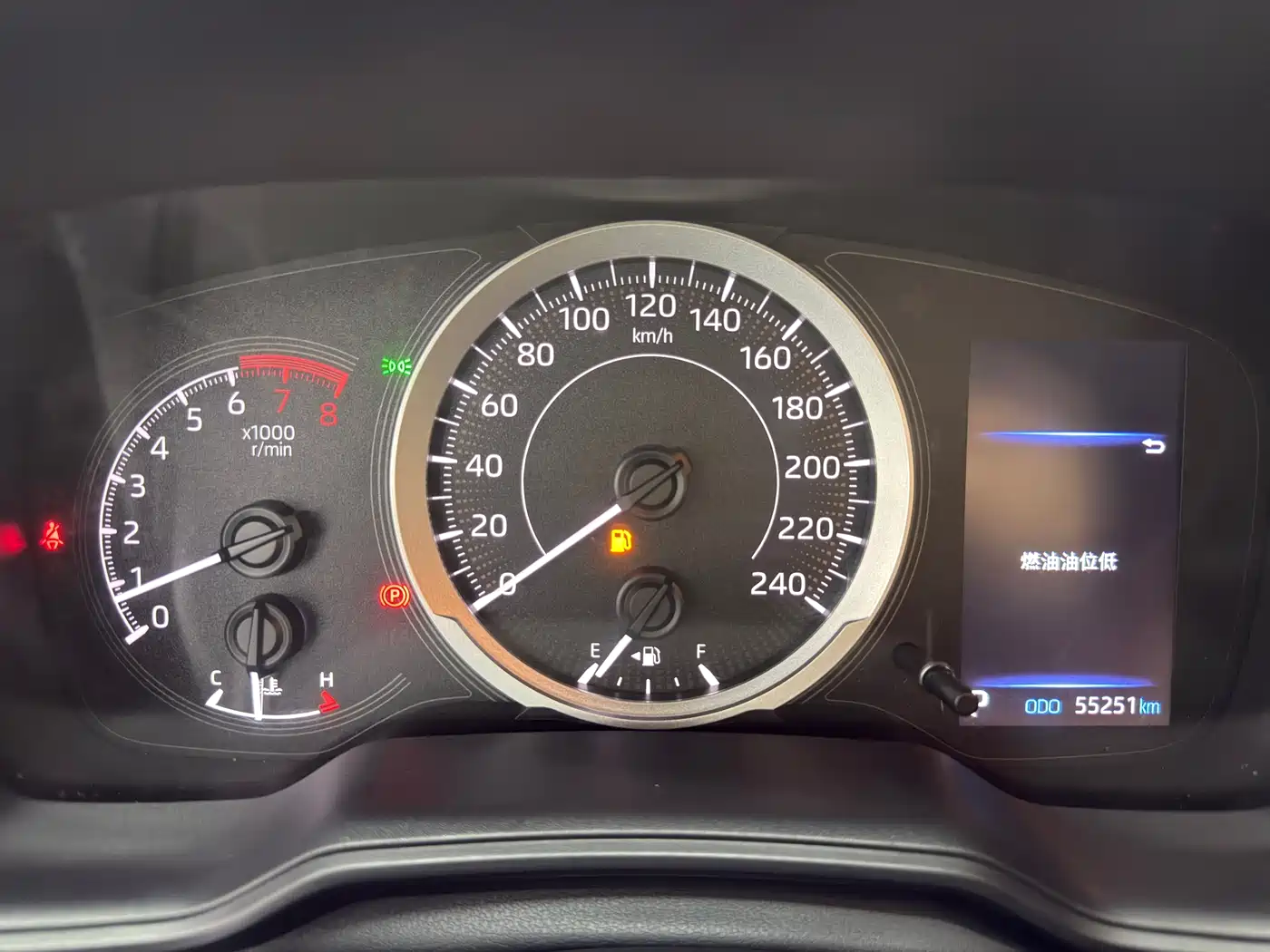 Toyota Levin 2022 185T CVT Luxury Edition фото 15