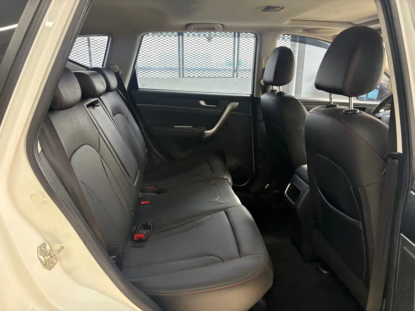 Haval M6 2017 1.5T Manual 2WD Elite фото 7