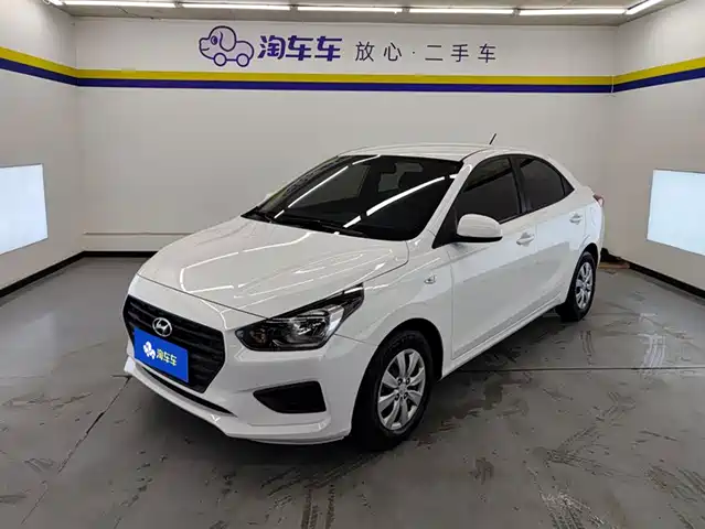 HYUNDAI RENA