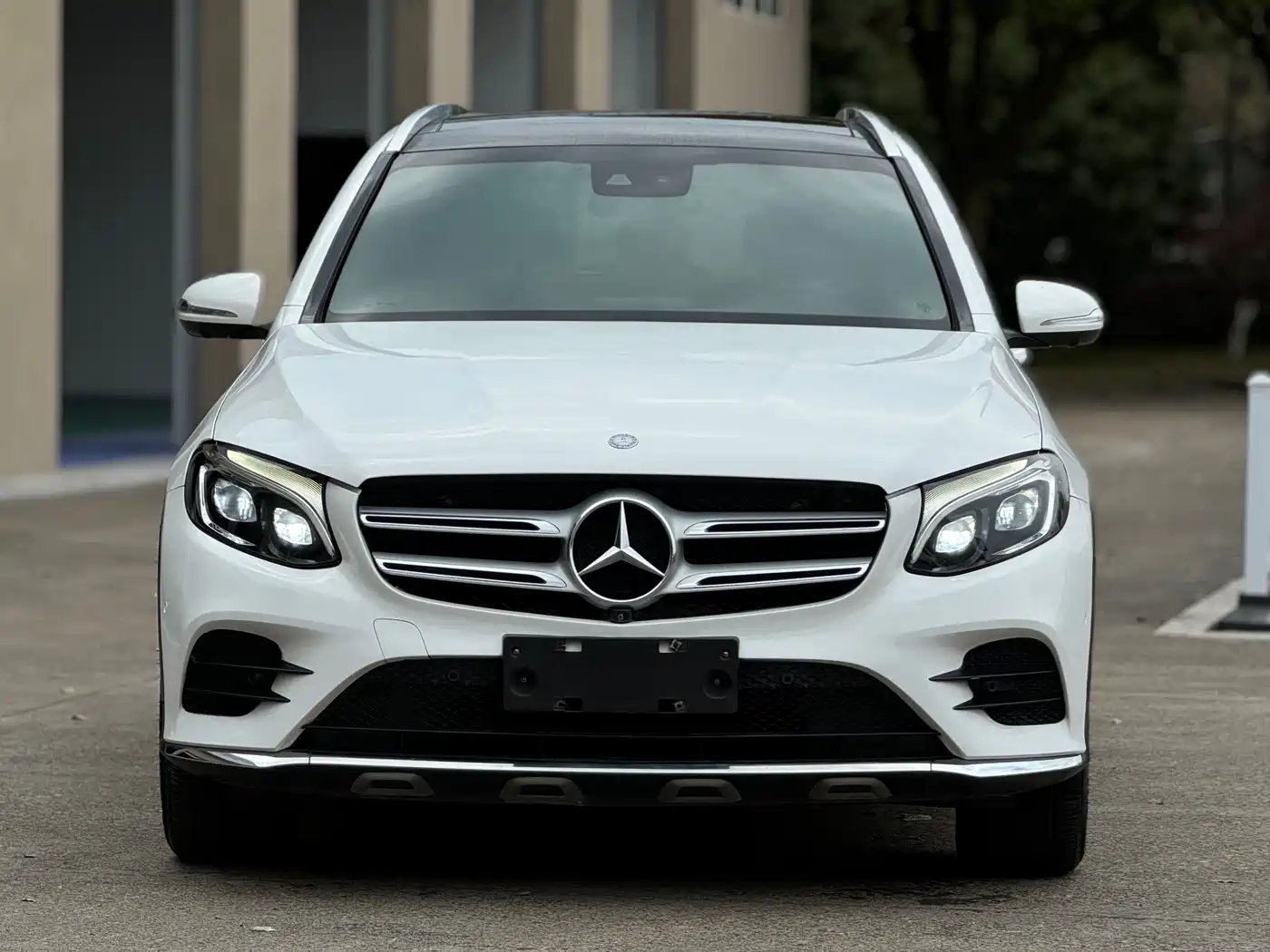 Mercedes-Benz GLC 2016 GLC 300 4MATIC Dynamic фото 2