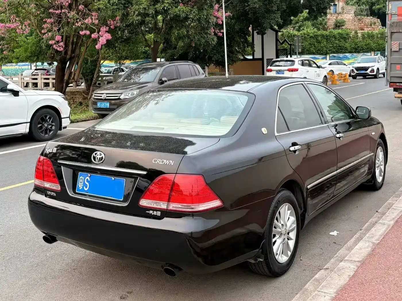 Toyota Crown 2007 3.0L Royal Saloon Fashion Navigation фото 4