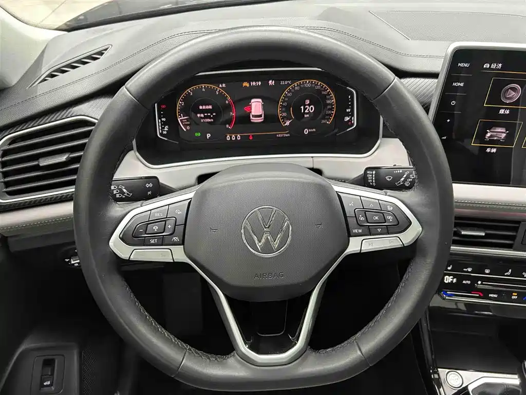 Volkswagen Tayron 2023 280TSI 2WD Luxury Plus Advanced Edition фото 3