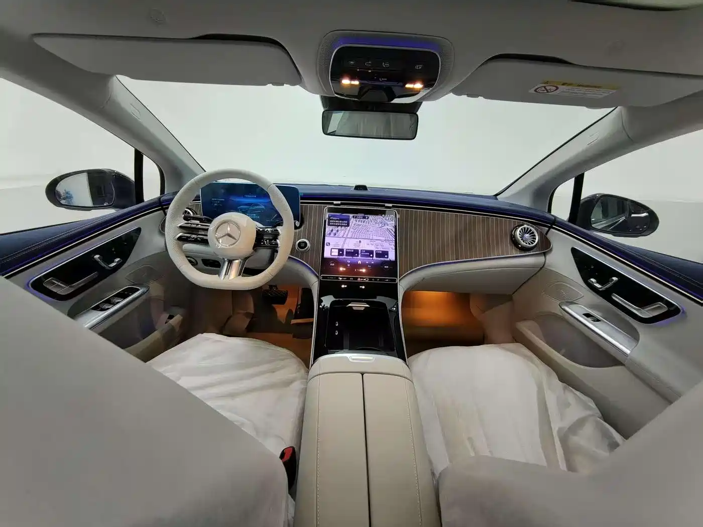 Mercedes-Benz EQE 2025 500 4MATIC Pioneer фото 8
