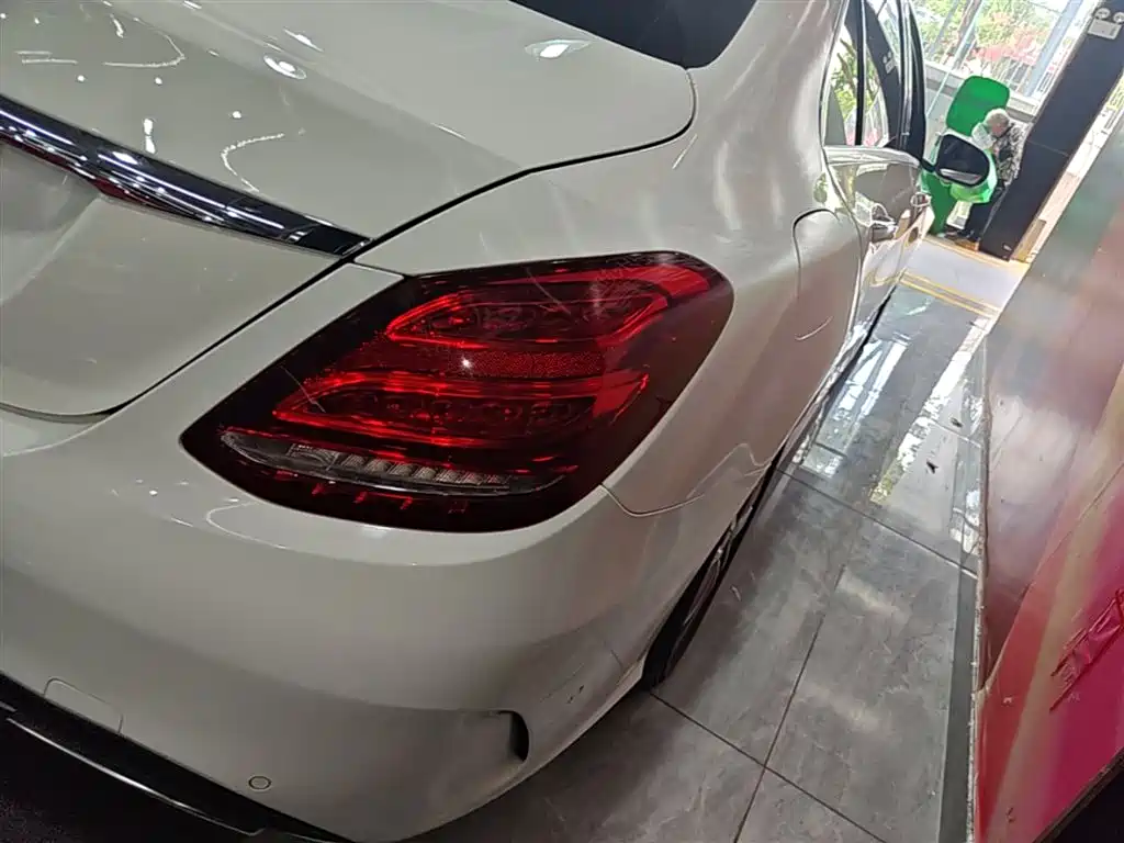 Mercedes-Benz C-Class 2015 C 200 L Sport фото 8