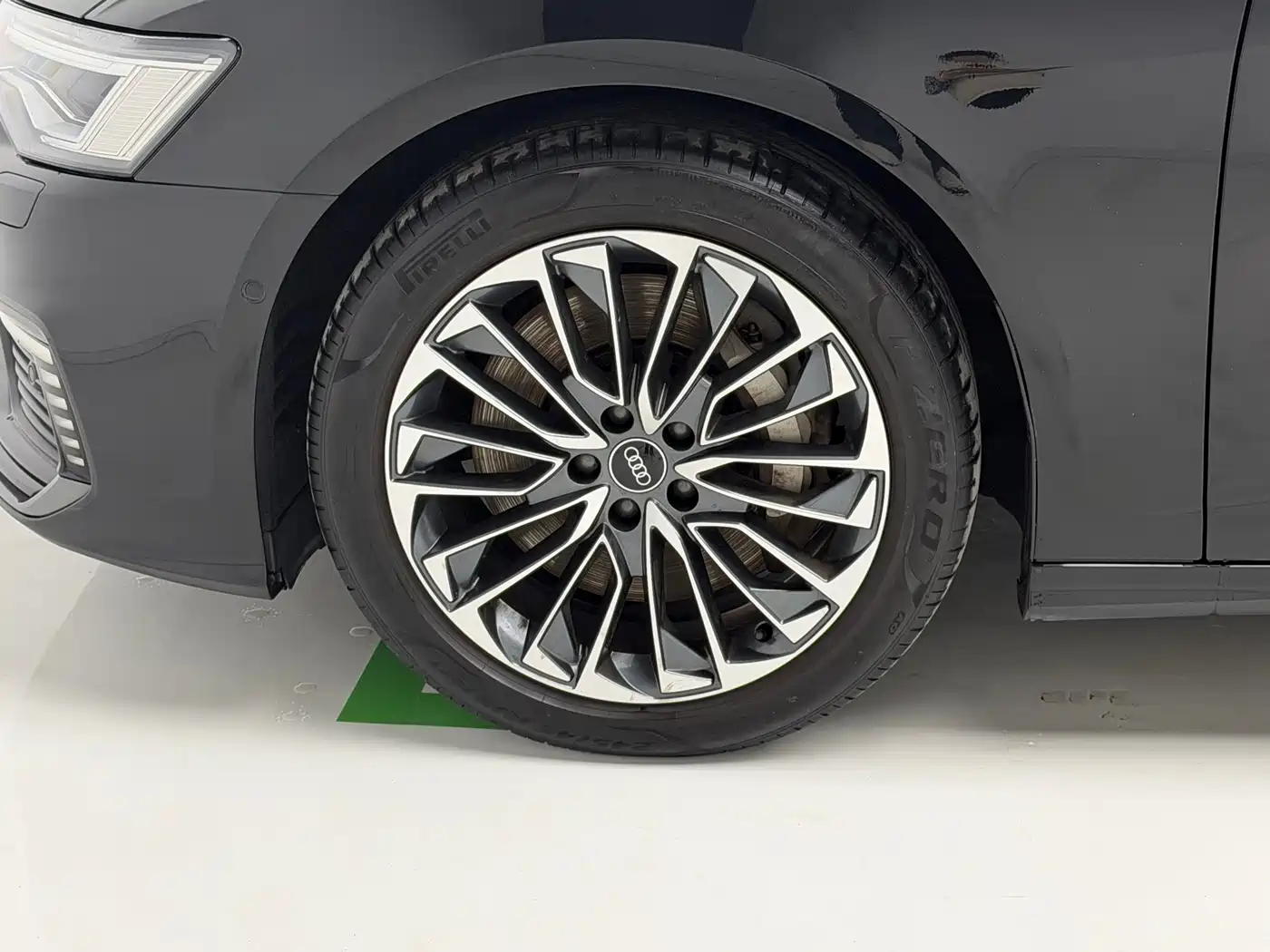 Audi A6L New Energy 2020 55 TFSI e quattro фото 8